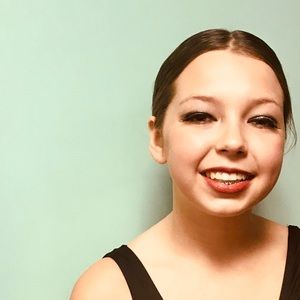 Meet your Posher, Vanessa